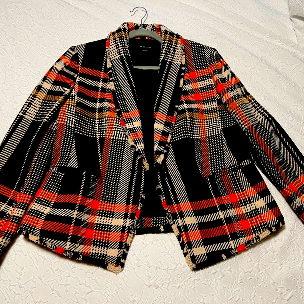 Ann Taylor blazer, size 8. Like new, worn once.